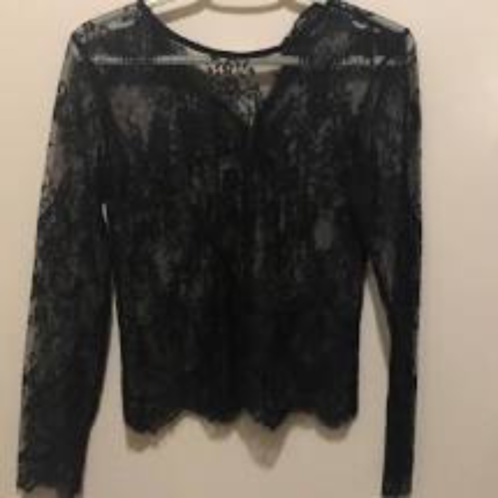 Dynamite Lace Long Sleeve